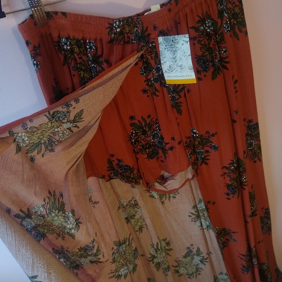 ๐ cotton candy maxi skirt with shorts - Picture 3 of 3